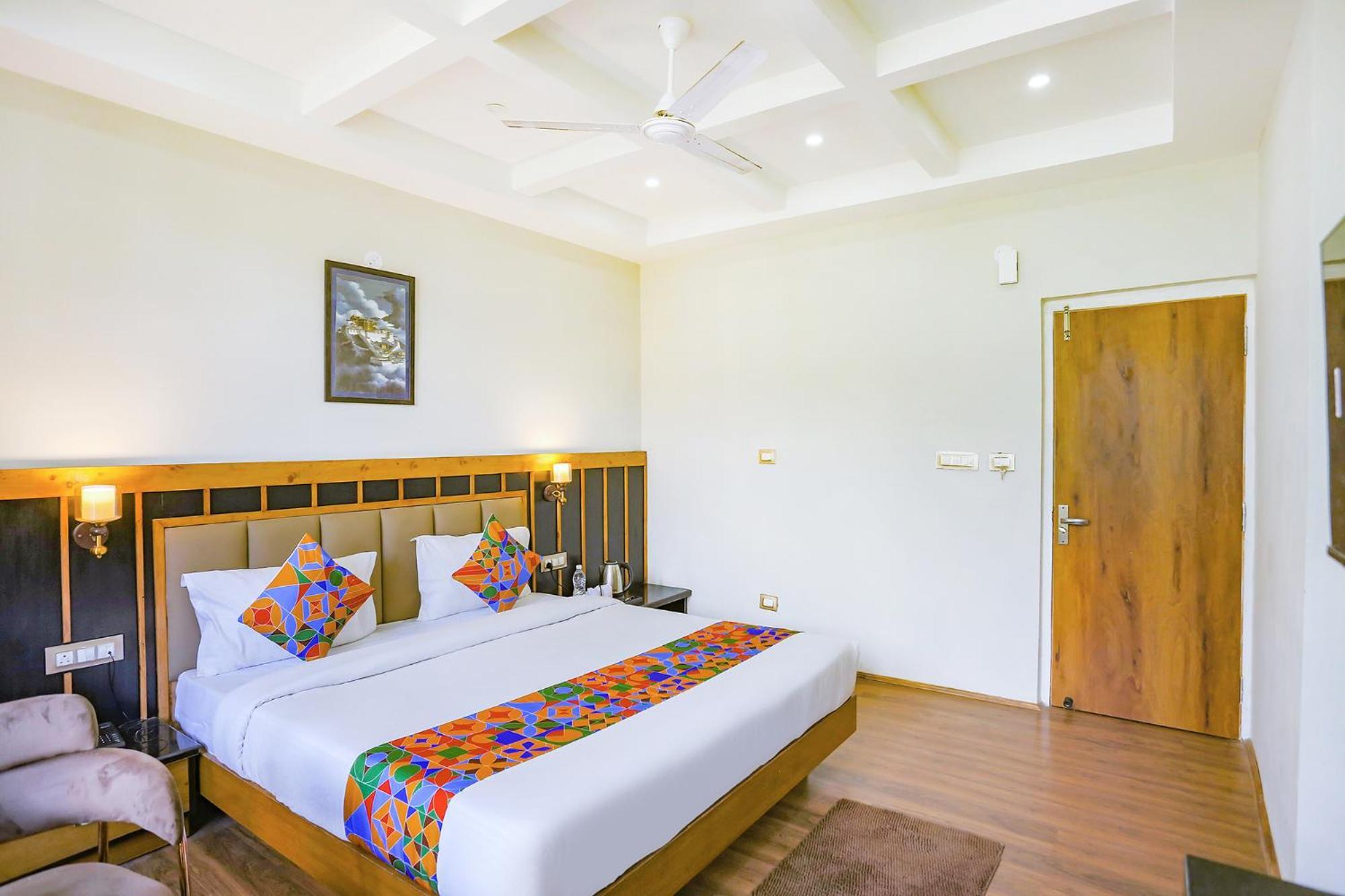 Fabhotel Outhills Manāli エクステリア 写真