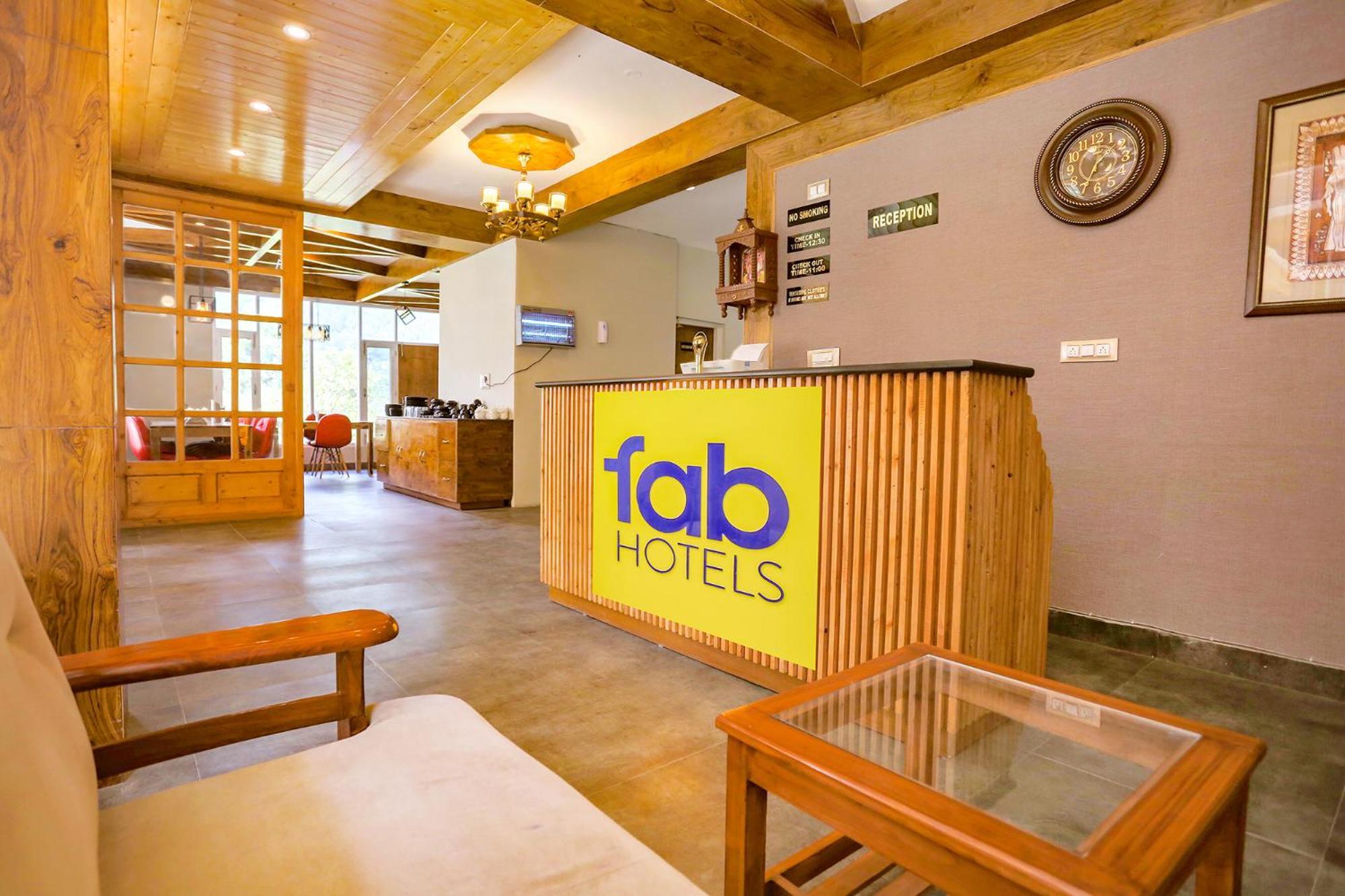 Fabhotel Outhills Manāli エクステリア 写真